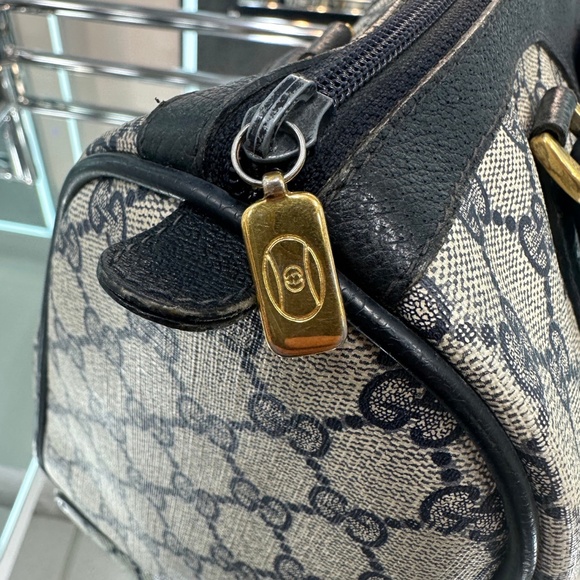 Vintage Gucci Bag - Picture 5 of 11
